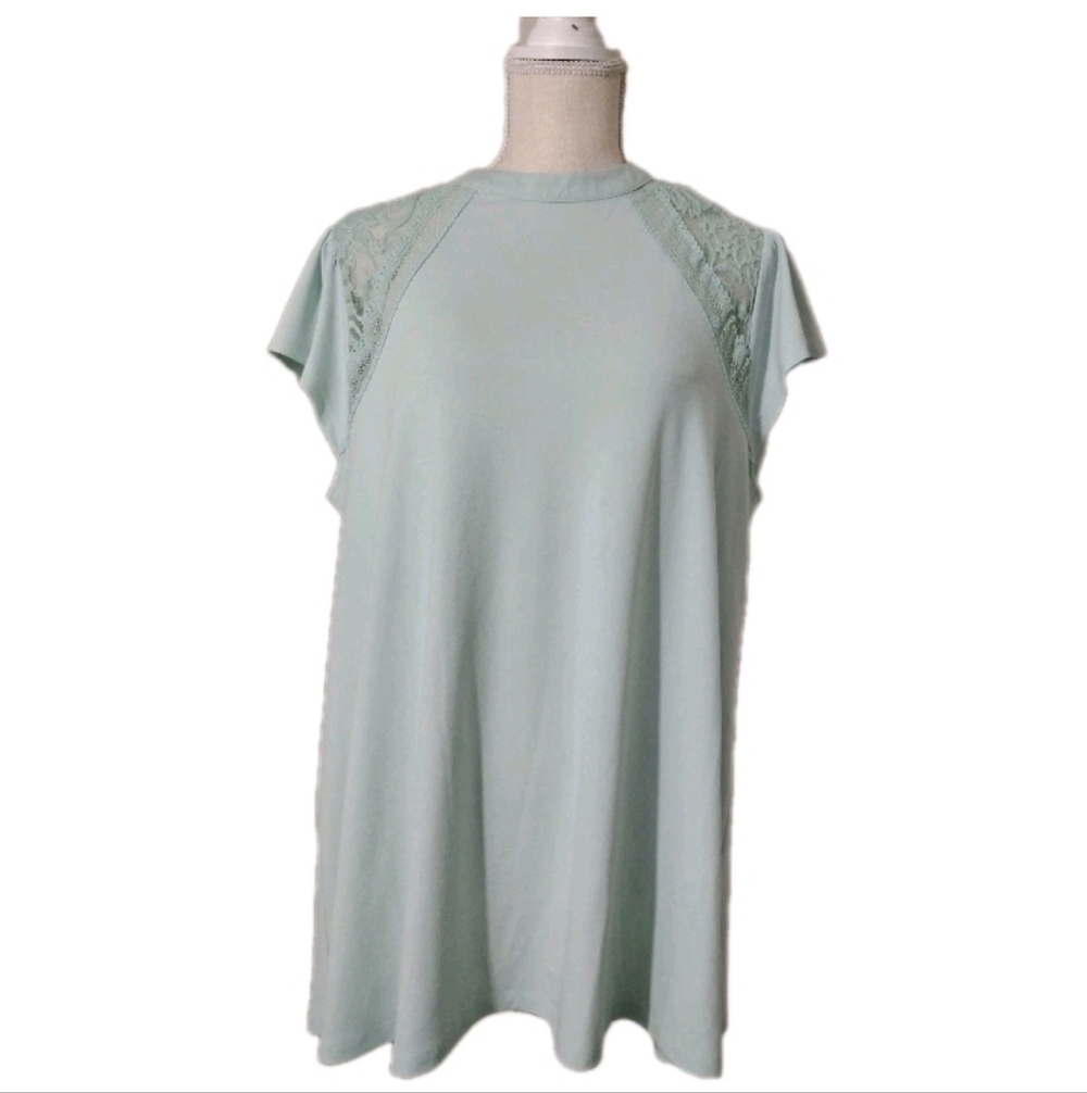 Torrid Womens Green Lace Mock Neck Short Sleeve Top Size 1X NWT